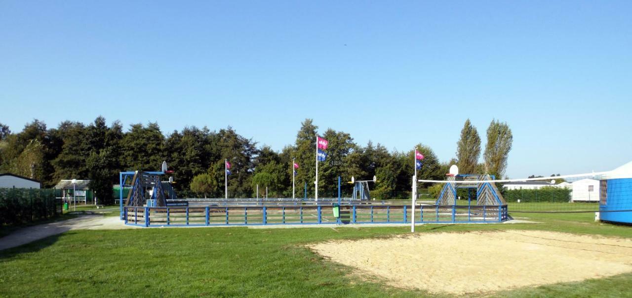 Camping Les Charmettes- Les Mathes Exteriér fotografie