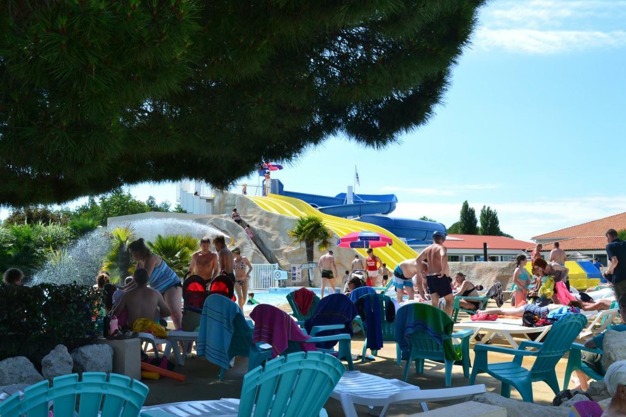 Camping Les Charmettes- Les Mathes Exteriér fotografie